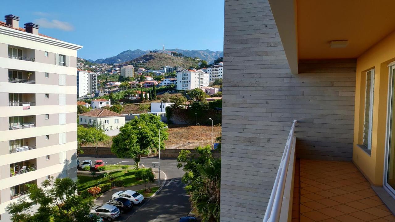 Green Park Ajuda Apartment 푼샬 외부 사진